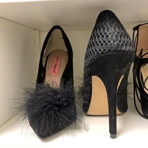 Betsey Johnson Black feather heels